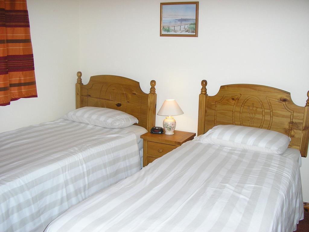 Balhousie Farm Bed And Breakfast Kirkton of Largo ห้อง รูปภาพ